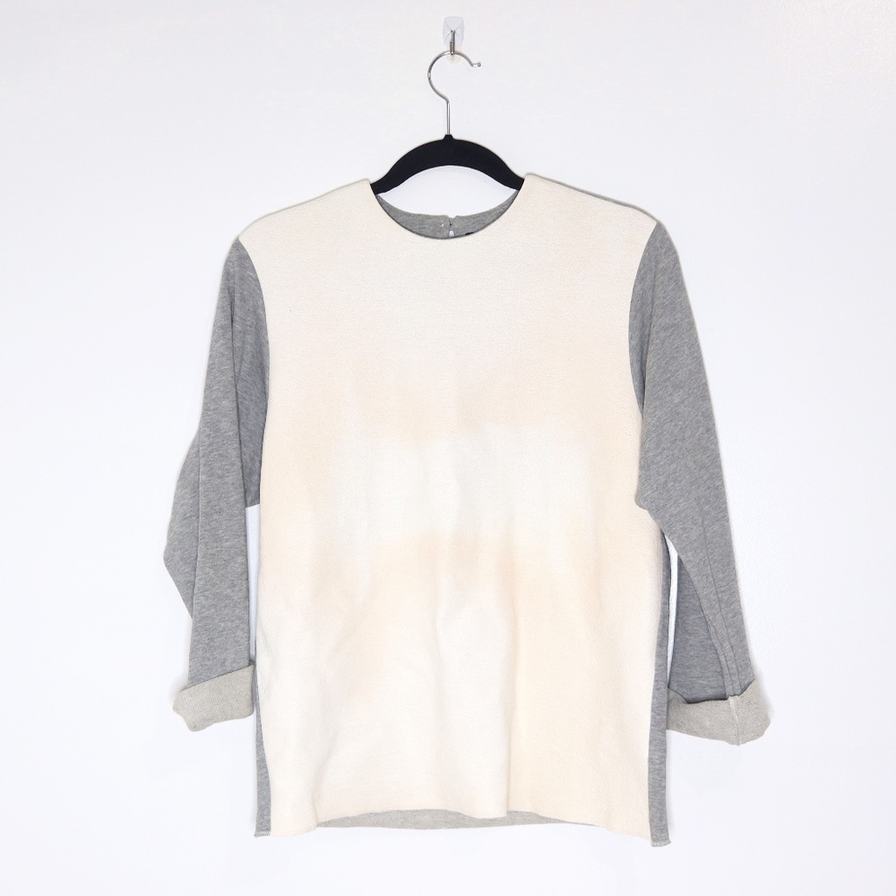 Long Sleeve Gray Two Tone Top w Keyhole Back 4
